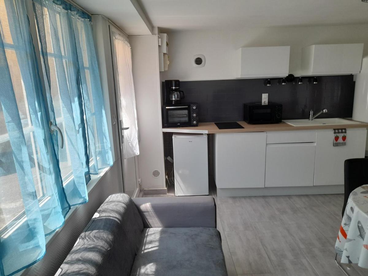 F2 Rdc Promo Cour Courseulles Sur Mer Exterior foto